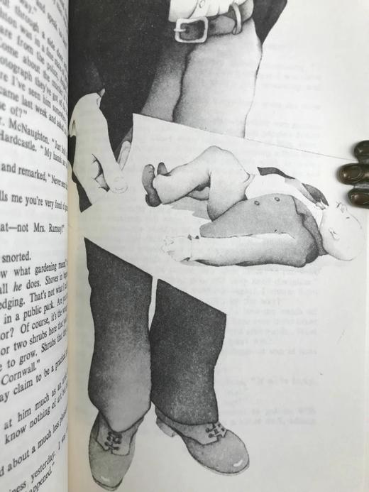 阿加莎·克里斯蒂《金色的机遇/怪钟疑案》 约9幅插图 复古仿皮精装32开 商品图6