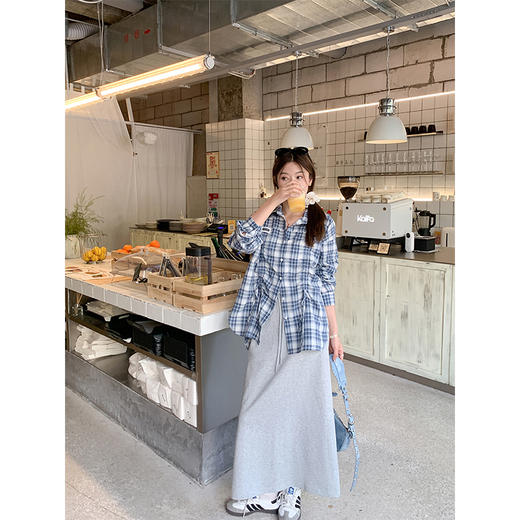 <曾小咸推荐>新品现货秒杀！卖完下架不再补 ！微信粉丝打折价！！藏蓝色格子衬衫 日常169.99/件 立减80 秒杀89.99/件！！ 商品图1