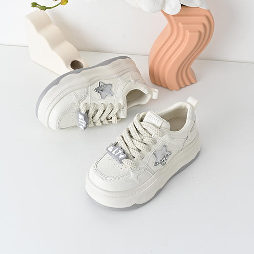 经典鲨2025年春季新款百搭圆头韩版时尚厚底休闲鞋溶解鞋女KW142-517021 商品图1