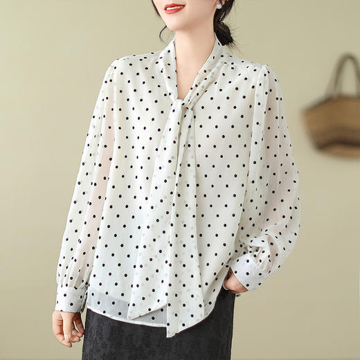 AHMxhj8238 2025春季新款大码波点衬衫法式防晒衫蝴蝶结系带泡泡袖气质上衣 商品图2