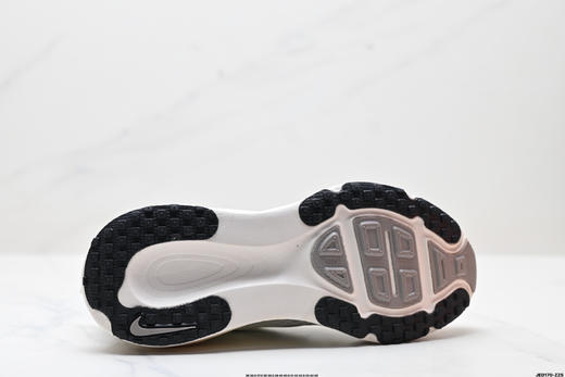 耐克NIKE VOMERO 18舒适减震防滑低帮休闲运动跑步鞋HM6803-101男女鞋 商品图8