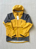 正品日单Snow Peak 雪峰 x TONEDTROUT 联名款海外限定 户外钓鱼连帽冲锋衣夹克，男女同款

颜色：黄色 黑色
尺码：s m l xl
原价57200日元 商品缩略图1