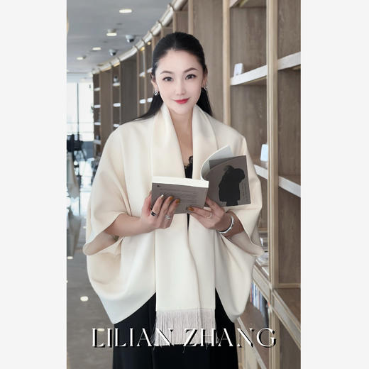 新品定制”—静奢风—都市摩登—风尚之选—Oversized流苏披肩 2405038 商品图0