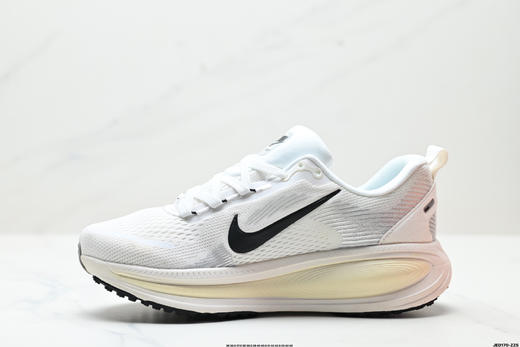 耐克NIKE VOMERO 18舒适减震防滑低帮休闲运动跑步鞋HM6803-101男女鞋 商品图2