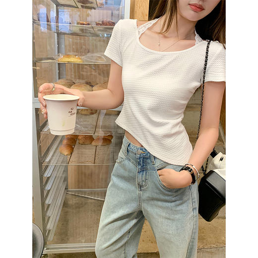 【110元任选2件】最后一波现货！不规则下摆蕾丝挂脖T 商品图1