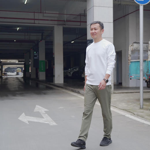 【 男士直筒卫裤】解锁春日新穿搭 ~男士纯色直筒卫裤 四面弹防泼水 超显高级感拉满男裤 商品图2