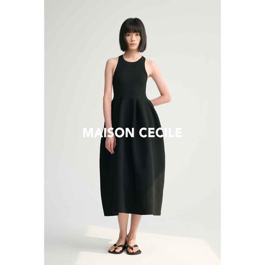 MAISON CECILE 黑色/奶白色重工chao耗时针织立体花苞连衣裙 商品图3