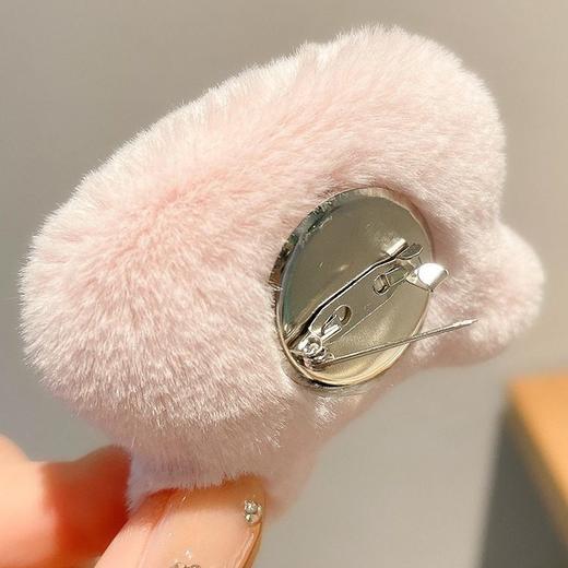 配饰儿童衣服包固定女包别针小公仔毛衣胸针扣熊鸭子挂件可爱毛绒 商品图3