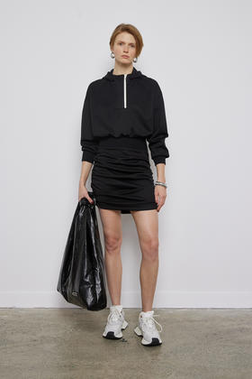 螺纹收腰连衣短裙