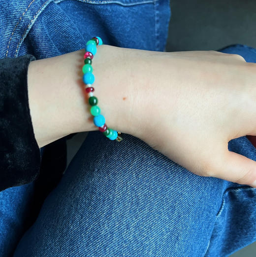 BY EVITA系列 六合同春
18K镶天然松石、翡翠、绿玉髓、尖晶石和珍珠 手链 商品图2