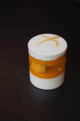 热带水果芝士杯