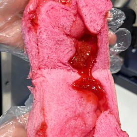 草莓吐司（约14点出炉）