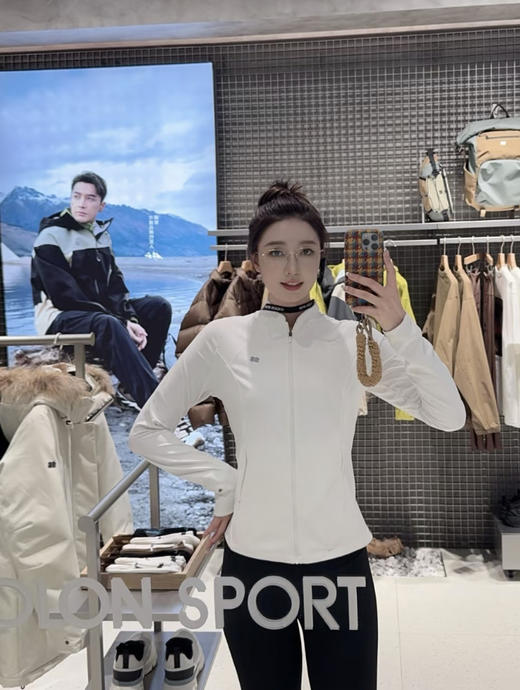 31-1 两棵树 徒步通勤 实穿女士立领夹克 是长袖T恤是夹克外套 显瘦显身材 商品图8