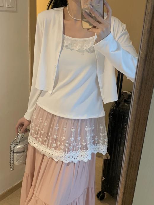 【YW】无忧购韩系甜美温柔风蕾丝拼接背心+外搭针织开衫两件套(截单后7天发货) 商品图0