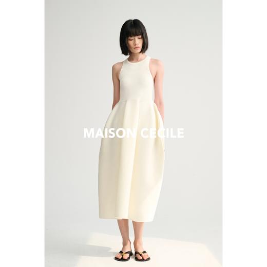 MAISON CECILE 黑色/奶白色重工chao耗时针织立体花苞连衣裙 商品图2