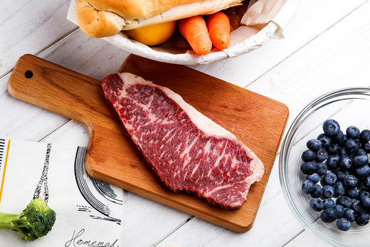 澳洲M9和牛西冷扒 送礼体面 肉质细密鲜嫩 风味十足 适合煎食 烧烤 商品图7