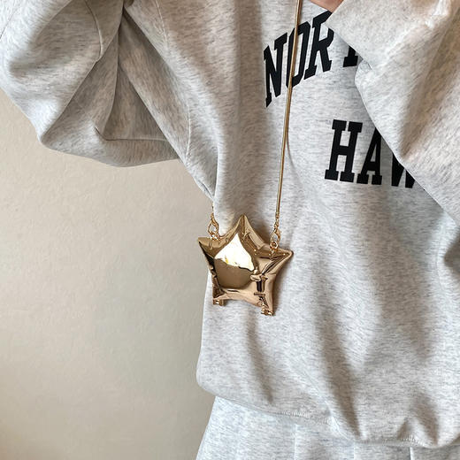 【新款星星包，设计感满满，小巧时尚】甜酷辣妹风星星包包 潮休闲腋下包斜挎包 小众设计感小包 个性零钱包-QQ 商品图5
