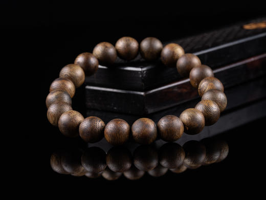 XY0018天然沉香佛珠单圈手串10.3mm 商品图3