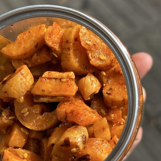 手工麻辣萝卜干  一口嘎嘣脆  正宗四川风味  传统工艺制作，现拌现发，0添加剂 商品图8