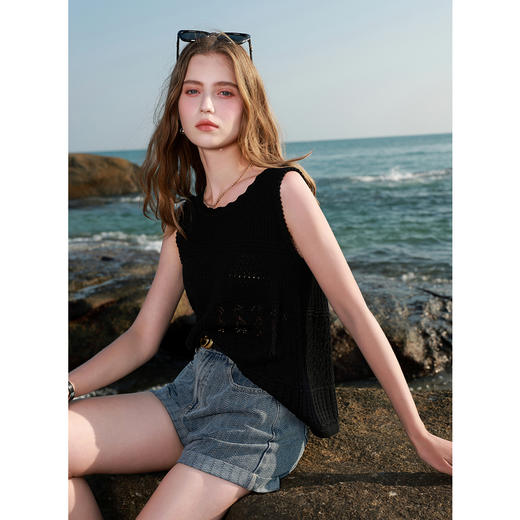 三彩2025春季新款镂空钩花针织衫无袖圆领度假风套头衫背心M 商品图1