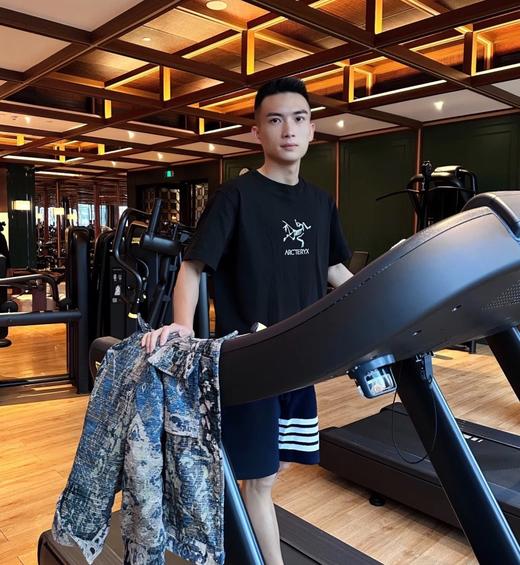 D030103时尚短袖T恤OS宽松落肩版型男女同款 商品图4