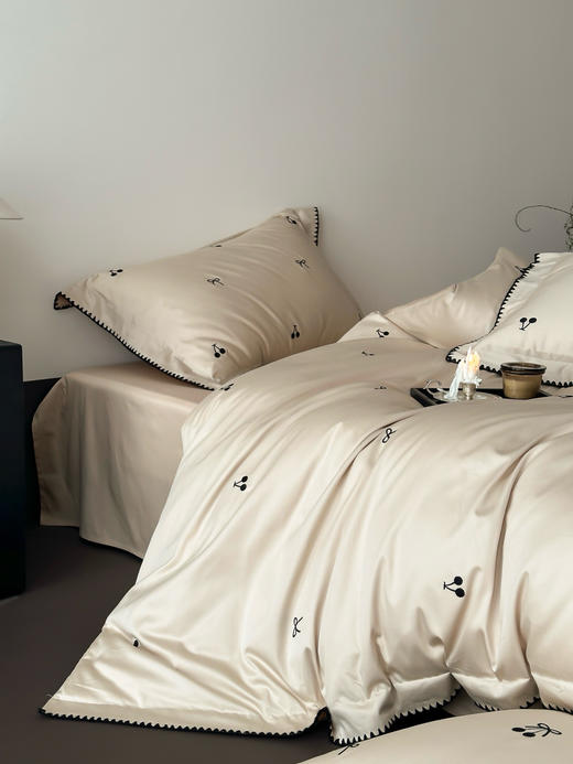 【高端全棉】2025新款100支澳棉四件套双股CR工艺  精致满绣+贝壳边 精致度满满 四季可用卧室床品 商品图1