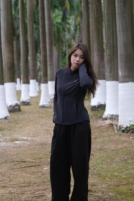 31-1 两棵树 徒步通勤 实穿女士立领夹克 是长袖T恤是夹克外套 显瘦显身材 商品图5