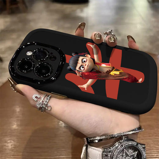 【抬腿哪吒苹果手机壳】适用苹果16PROMAX手机壳iPhone15plus创意14可爱13个性12。ry 商品图2