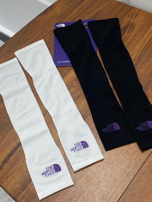 日本限定 正品北面紫标 春夏季 防晒冰袖，黑白两色 商品图7