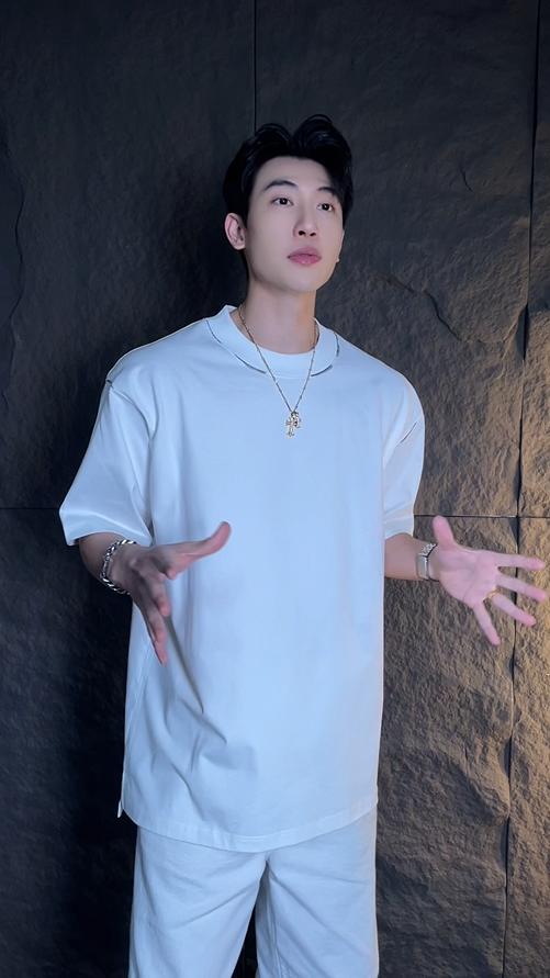 8703夏季新款时尚个性重磅简约纯色圆领短袖T恤百搭潮流ins宽松上衣 商品图0