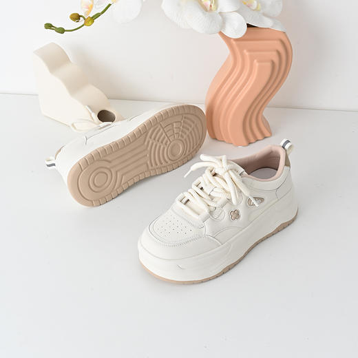 经典鲨2025年春新品韩版百搭时尚系带平底休闲小白鞋板鞋女KW326-517011 商品图4