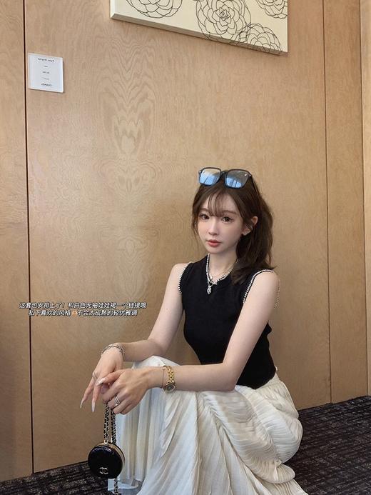 金蘑菇菇 代官山假日 Effortless极简/黑白无袖上衣百褶半裙套装 商品图3