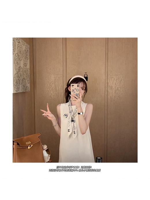 金蘑菇菇 代官山假日 Effortless极简/黑白无袖上衣百褶半裙套装 商品图4