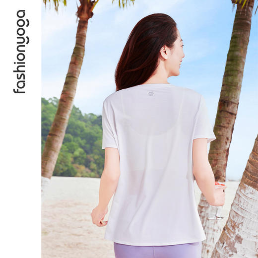 凡圣瑜伽 设计感圆领短袖F15322 商品图4