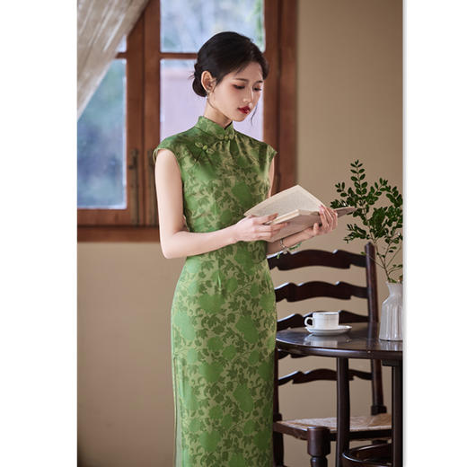 GX长款绿色无袖旗袍2025春夏新款复古国风年轻款送考妈妈日常旗袍裙 商品图2