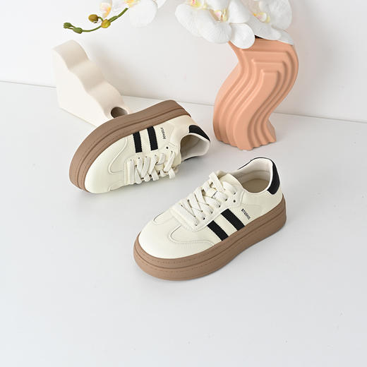 经典鲨2025年春季新品时尚韩版拼色系带德训鞋休闲平底鞋女KW313-517011 商品图2