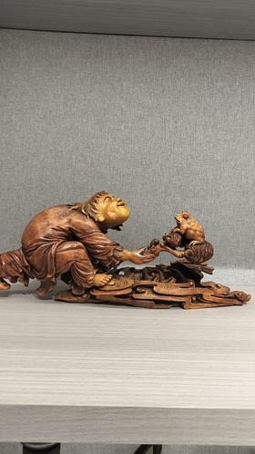 刘海戏金蟾竹根雕40*15*5cm