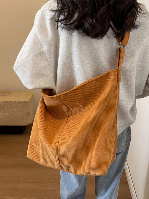 裁缝学苑AQ433新款灯芯绒单肩斜挎包包纸样女装大容量帆布上课包样板 商品图2