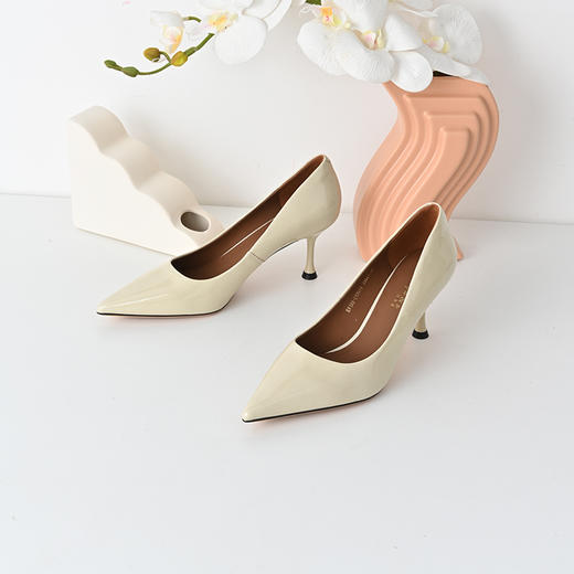 经典鲨2025年春季新品优雅尖头裸色一脚蹬气质细高跟鞋子女KW198-517011 商品图2