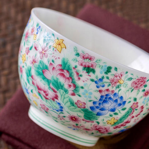 【万花呈瑞 盛世升平】繁花冰种玉瓷圆融杯/莲花杯主人杯/咖啡杯  徐建勇大师签章，繁花争艳 推感立体 迎光透亮，精美包装 gao端豪礼 商品图3