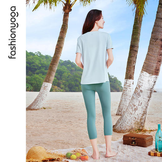 凡圣瑜伽 设计感圆领短袖F15322 商品图12