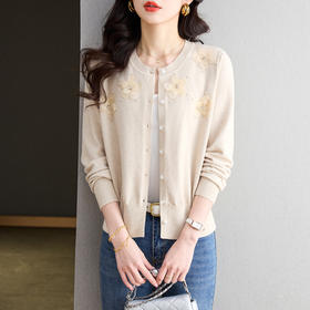 CC-27-2523通勤设计感圆领钉珠花朵小香风外套女2025开春新款小个子短款上衣