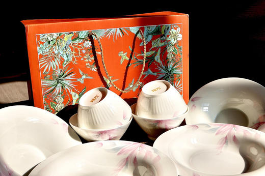 💥上新啦！最期待的水墨胭脂古风古瓷餐具来袭！【玛万生活现代浪漫古瓷餐具】✔️当古风与现代餐具相结合打造别具一格的用餐体验。 商品图1