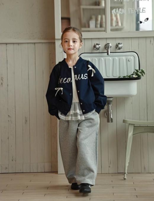 早春王炸款❗超韩系2025春季新款外套【❤️蝴蝶结字母刺绣棒球服外套】 ✅ 重工高端局最高版本❗实打实的牛B好货❗ ✅ 帅气✔甜美✔jing典藏青色✔低调又大气的质感 商品图4