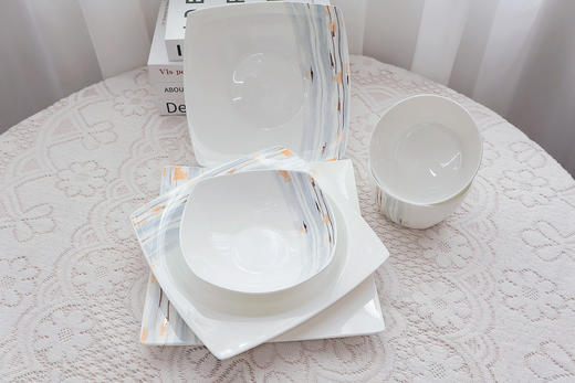 💥上新啦！最期待的水墨胭脂古风古瓷餐具来袭！【玛万生活现代浪漫古瓷餐具】✔️当古风与现代餐具相结合打造别具一格的用餐体验。 商品图5