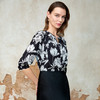 EITIE爱特爱气质直筒显瘦百搭通勤印花上衣2025夏季新款8213914 商品缩略图2