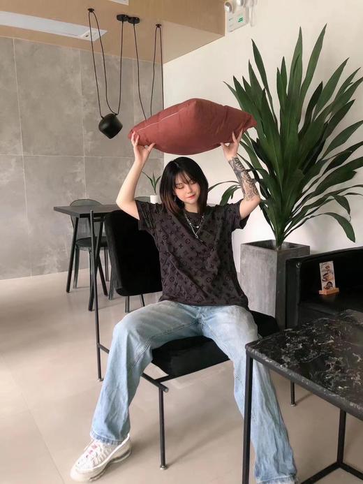 驴家 满植绒提花老花短袖 商品图3