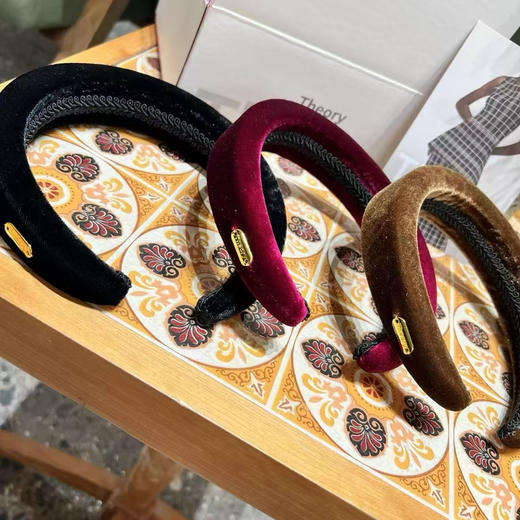 38节礼物，正品Theory高颅顶防滑丝绒发箍，颜色：优雅黑，酒红色，丝雾棕 商品图4