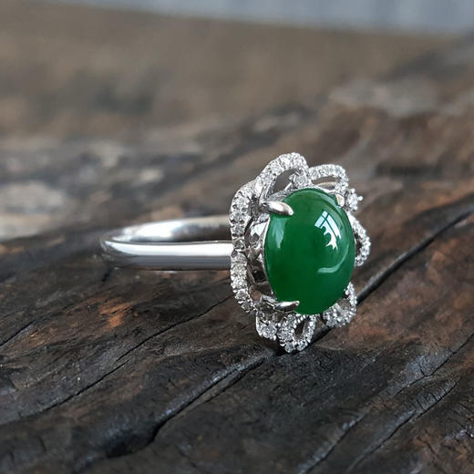 【天然正品】AU750精品白金镶天然糯冰种满绿蛋面翡翠戒指18号（戒圈可改）中性款：4980！270225JJ03 商品图4