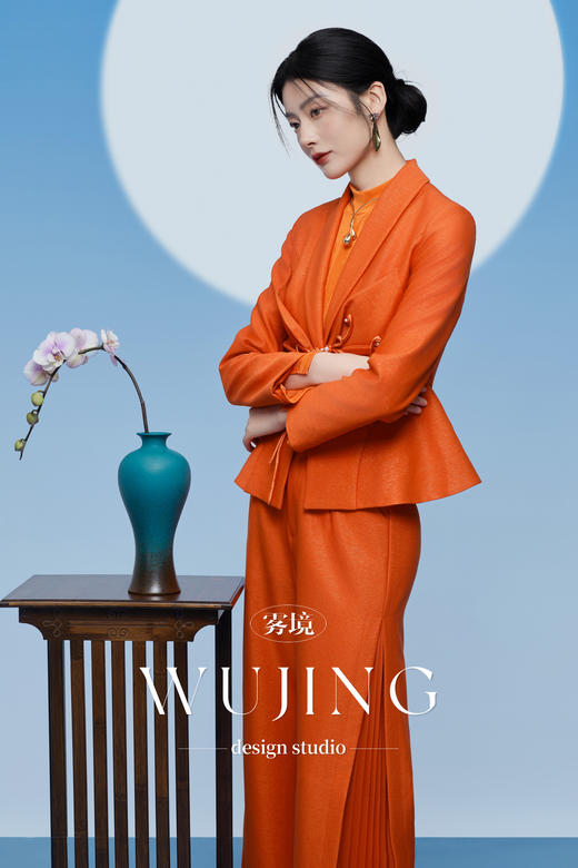 3205220 醉日焦橙 进口亮丝斜纹料外套 雾境 商品图3